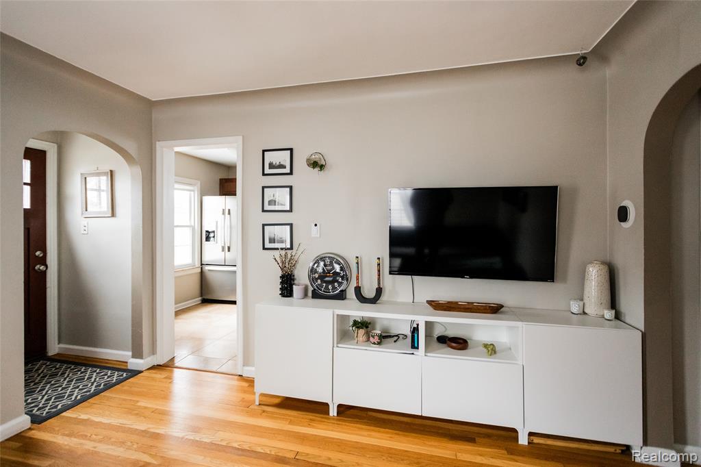 722 S Rembrandt Avenue, Royal Oak, MI 48067 — Photo 4