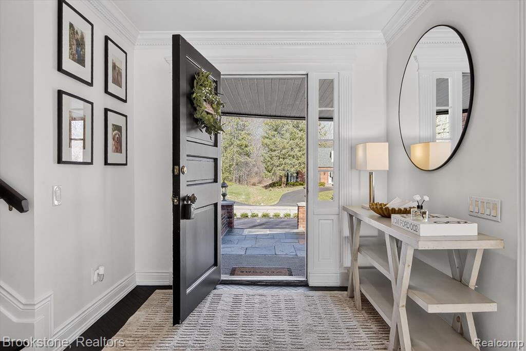 754 N Valley Chase Road, Bloomfield Hills, MI 48304 — Photo 5