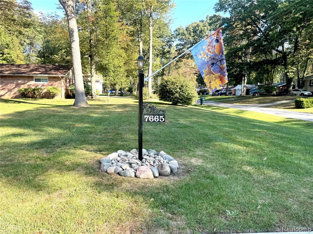 7665 Apache Trail Road, Temperance, MI 48182 — Photo 45