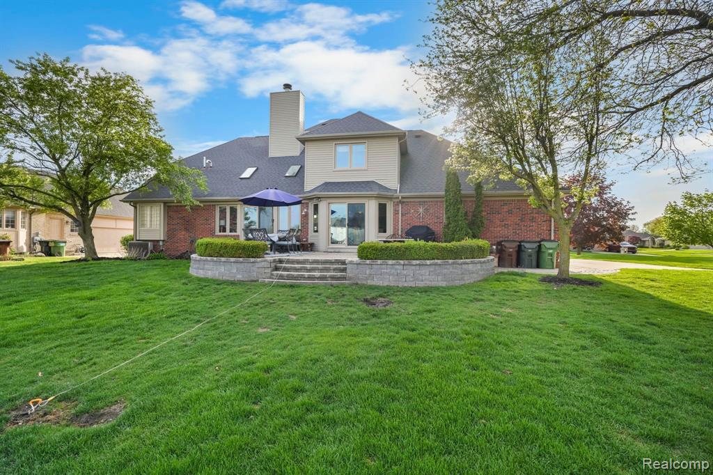 47352 DOVE Court, Shelby Twp, MI 48315 — Photo 63