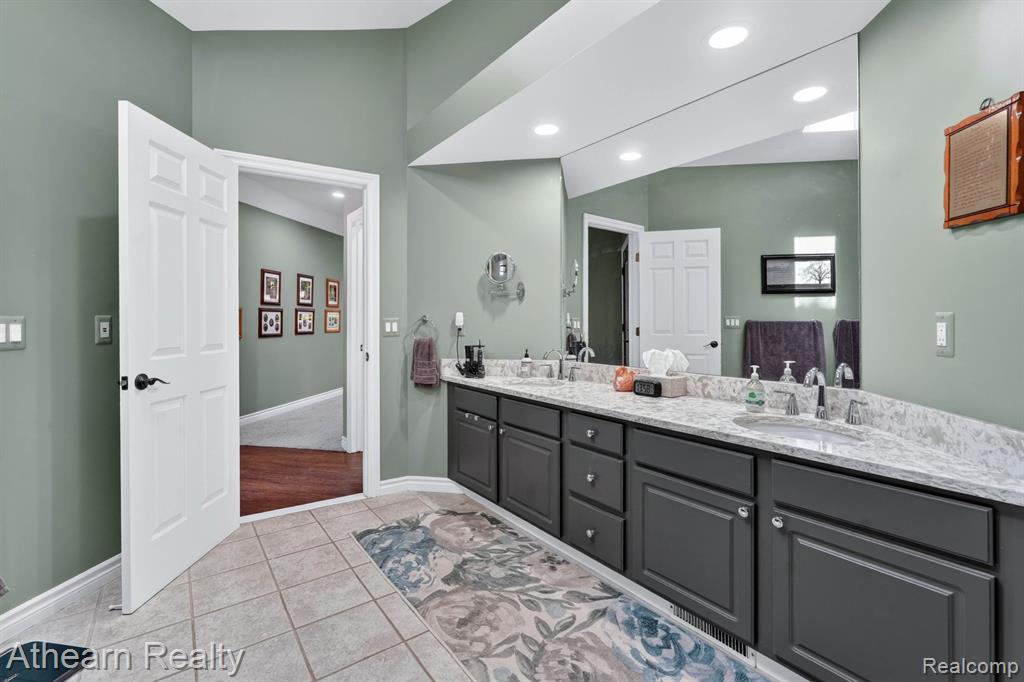 5326 Lake Forest Boulevard, Brighton, MI 48116 — Photo 49