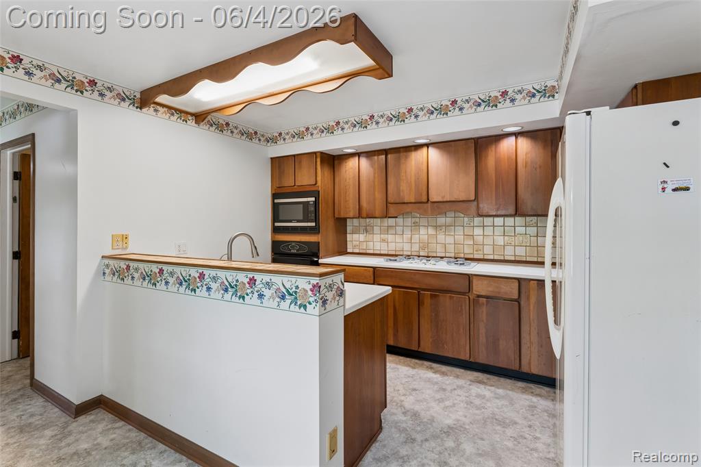422 East Road, Holly, MI 48442 — Photo 25