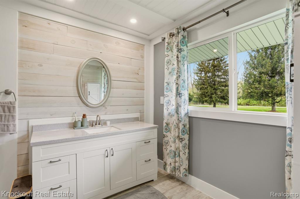 12452 Canada Road, Birch Run, MI 48415 — Photo 39