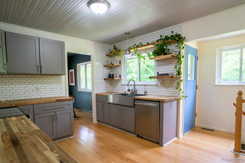 7333 Toma Road, Dexter, MI 48130 — Photo 23