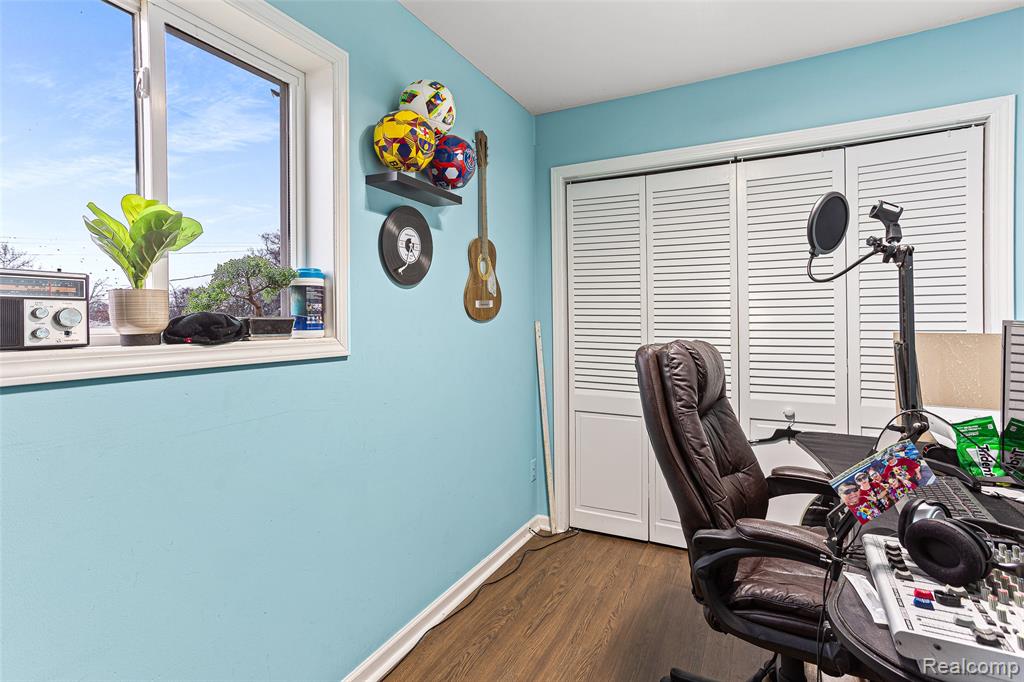 940 Stewart Avenue, Lincoln Park, MI 48146 — Photo 19