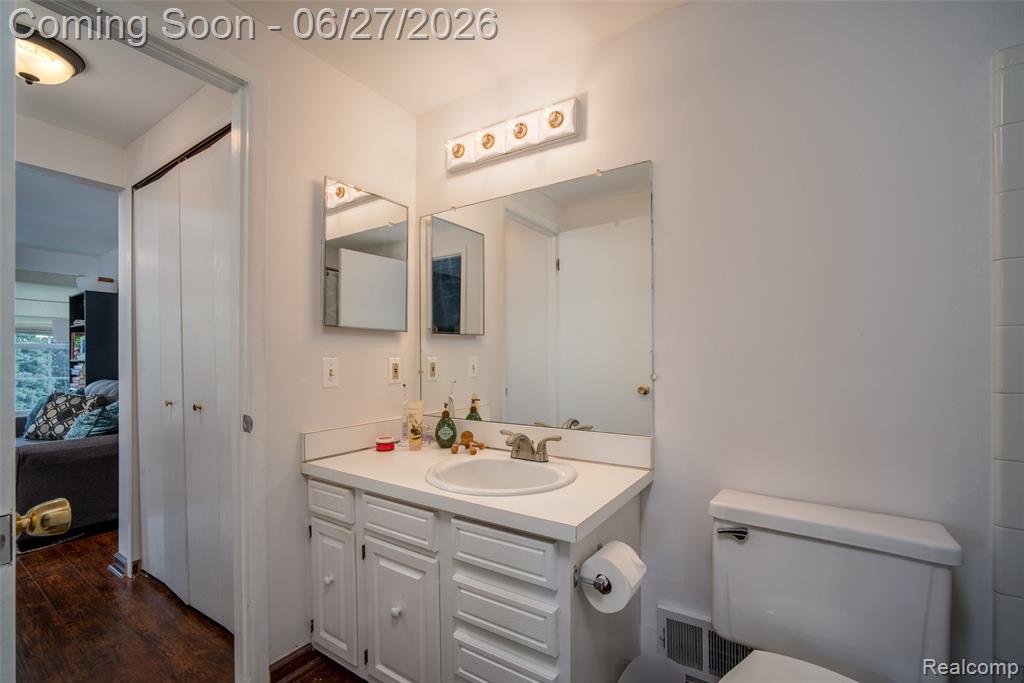 42174 Roscommon Street, Northville, MI 48167 — Photo 18