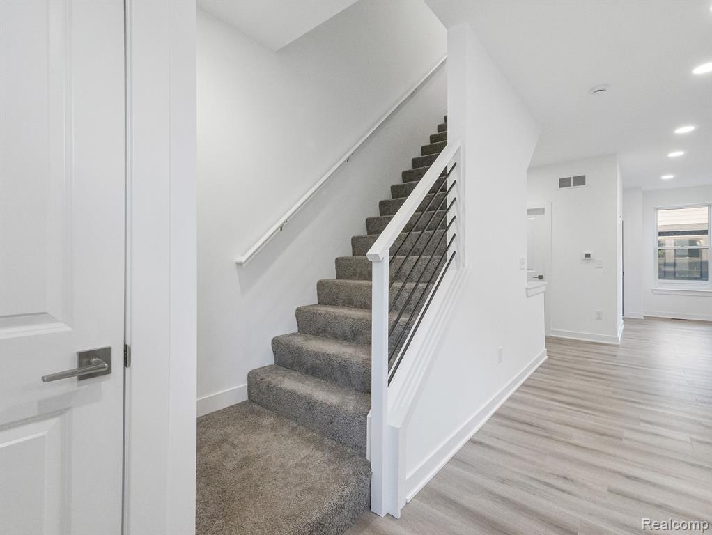 2886 SUMMERS Place, Troy, MI 48084 — Photo 18