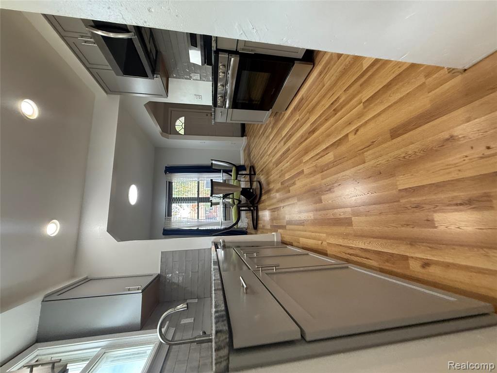 6737 Warwick Street, Detroit, MI 48228 — Photo 4