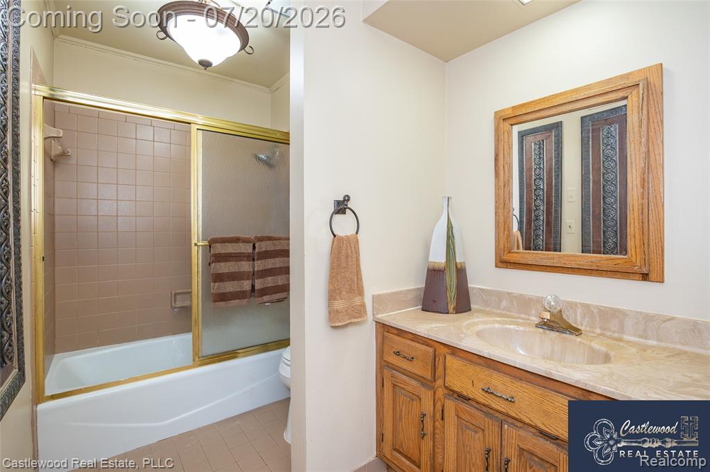 17150 S Nunneley Road, Clinton Twp, MI 48035 — Photo 37
