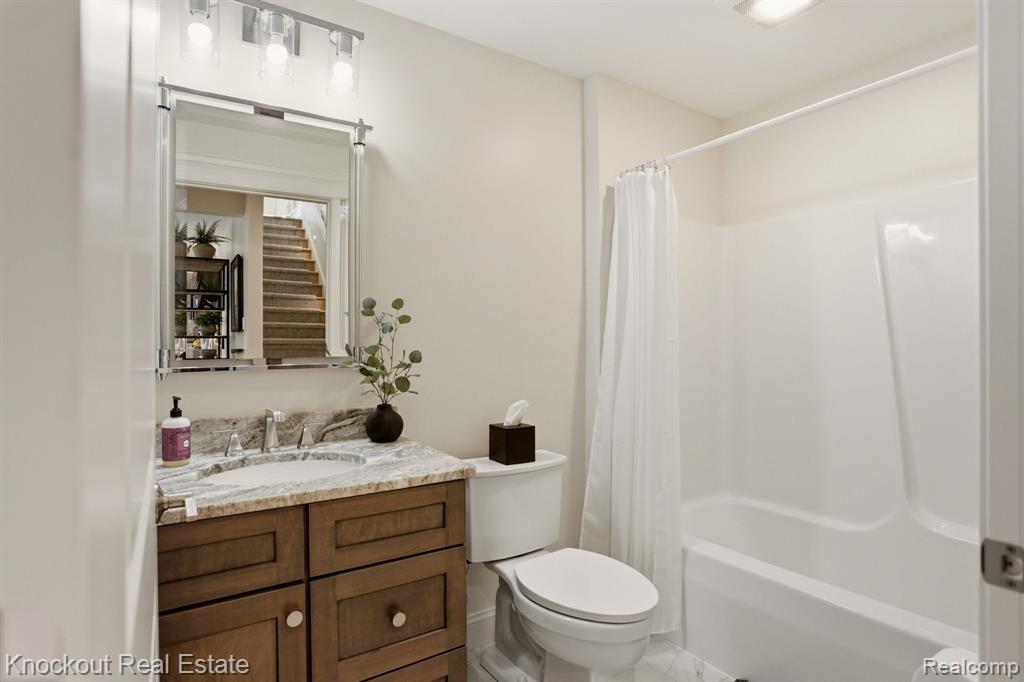 27 Hanover Drive, Frankenmuth, MI 48734 — Photo 49