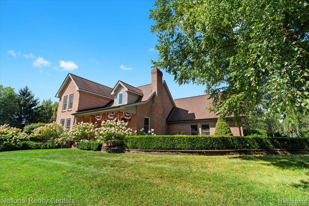 4650 Cooley Lake Road, Commerce Twp, MI 48382 — Photo 3