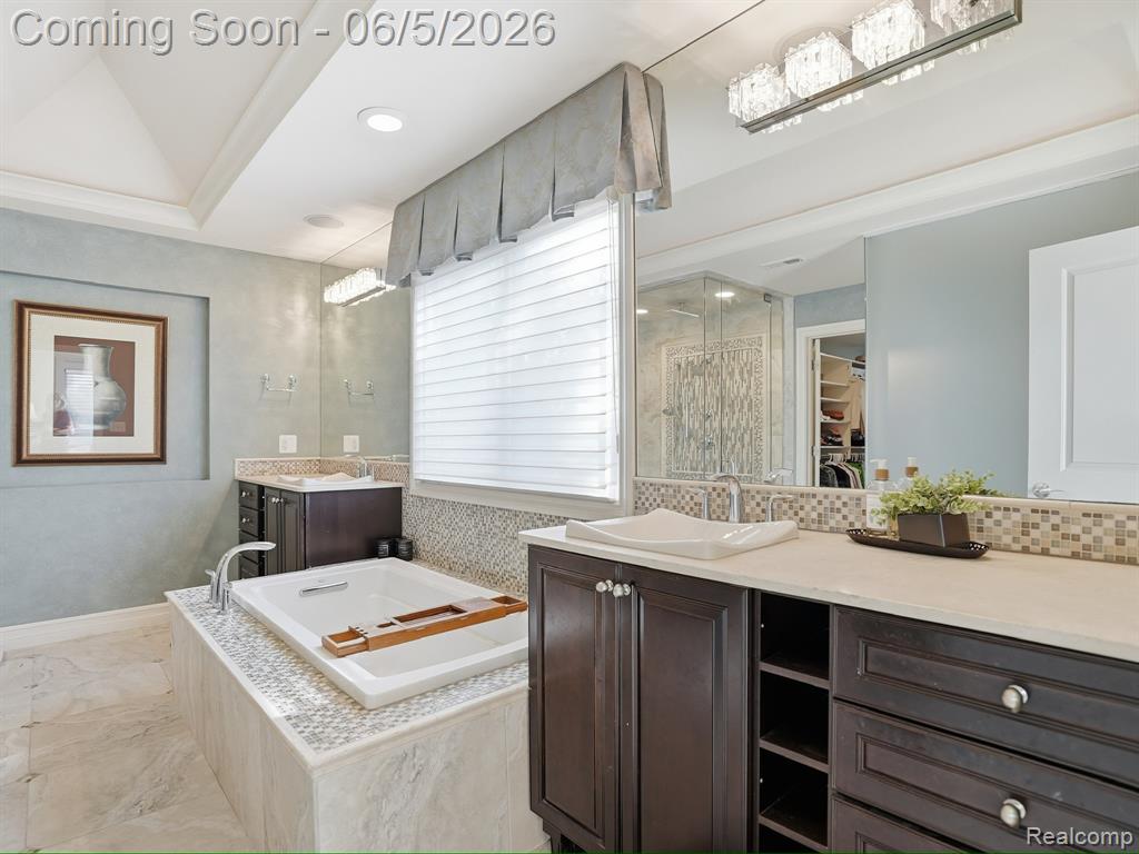 55951 Ashbrooke Drive W, Utica, MI 48316 — Photo 34