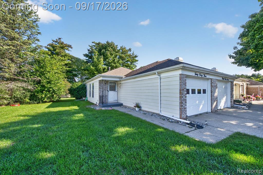 3043 Vineyard Lane, Flushing, MI 48433