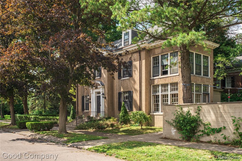 1704 Iroquois Street, Detroit, MI 48214 — front exterior