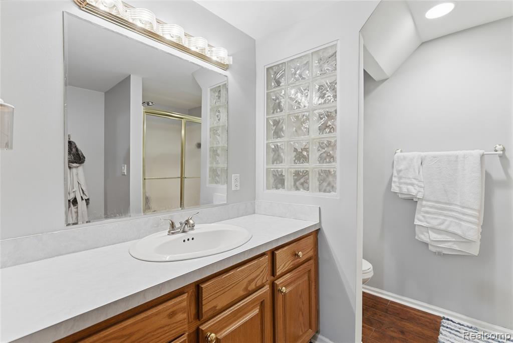 7095 Elmwood Drive, Grand Blanc, MI 48439 — Photo 37