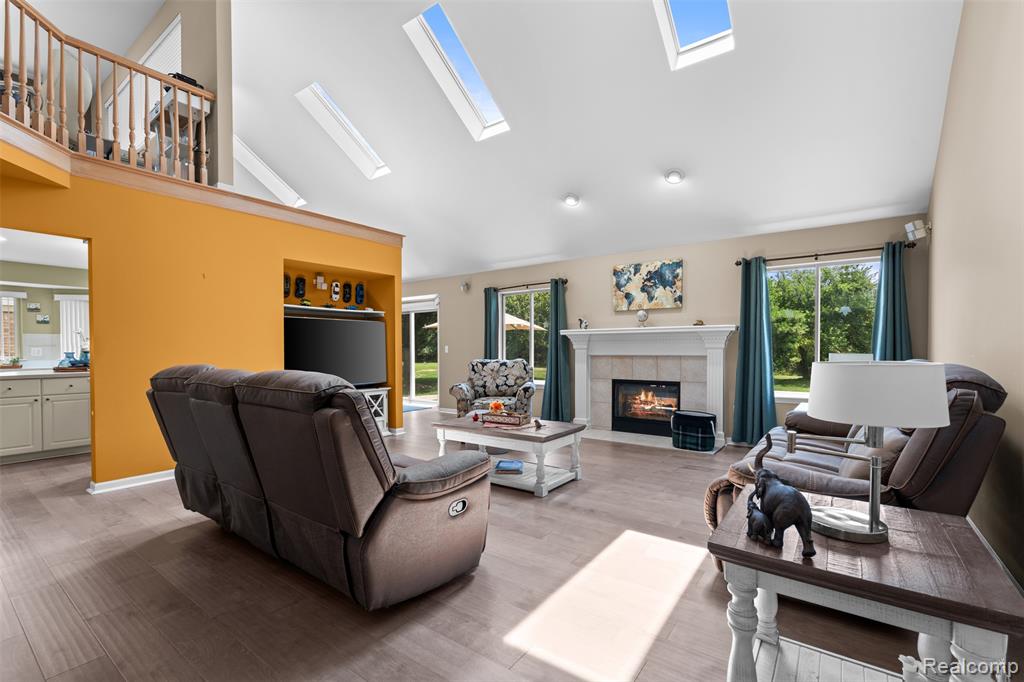 19550 Shorecrest Drive, Clinton Twp, MI 48038 — Photo 9