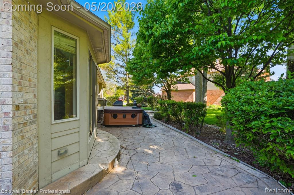 21527 N Tangel Drive E, Macomb, MI 48044 — Photo 27