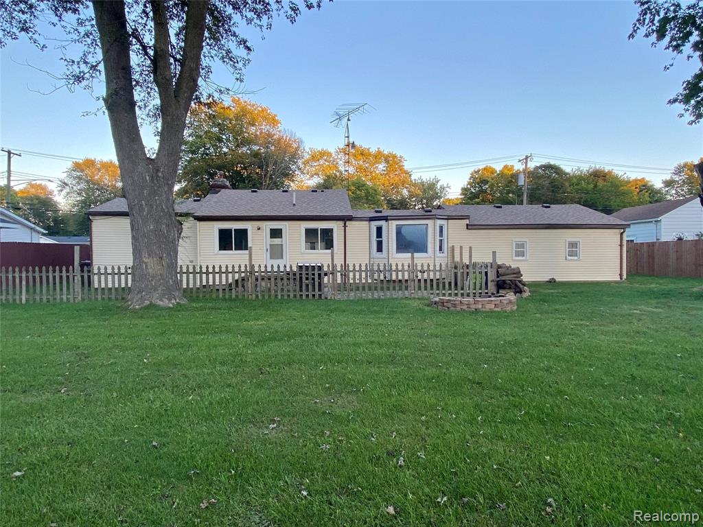 4537 Dewey Road, Newport, MI 48166 — Photo 12