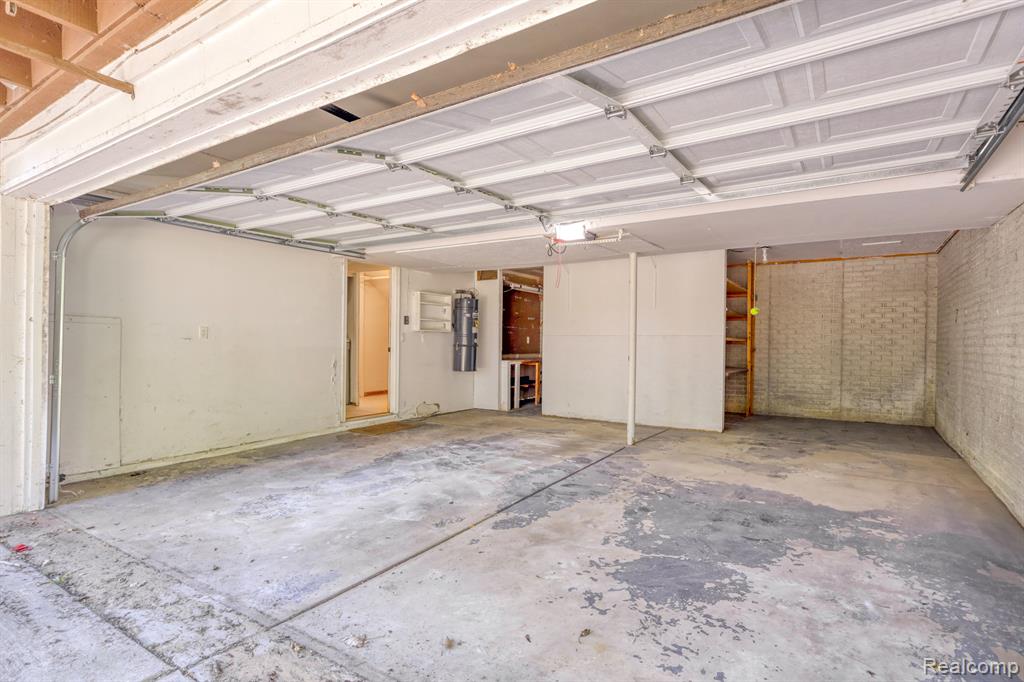 745 N MAIN Street, Milford, MI 48381 — Photo 21