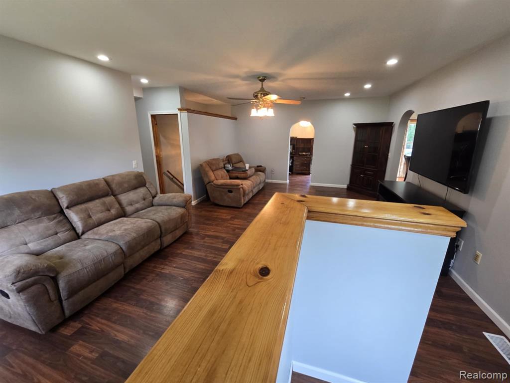 7647 Kitchen Road, Wales, MI — Photo 12