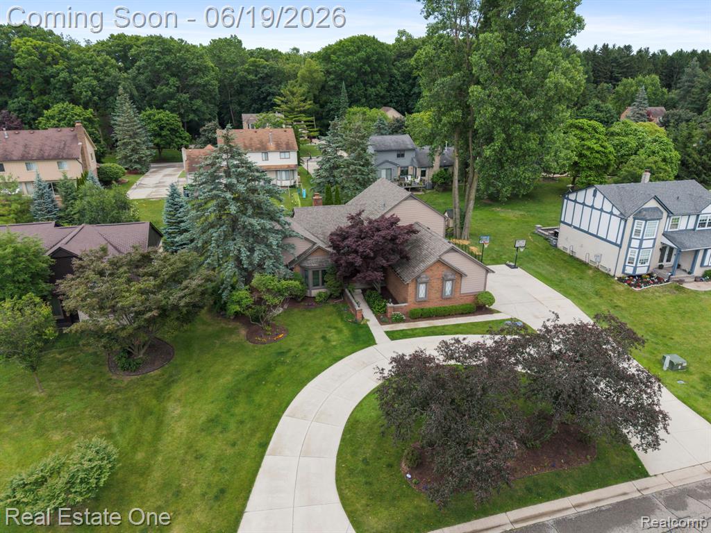 5277 Waterview Drive, West Bloomfield, MI 48323 — Photo 49