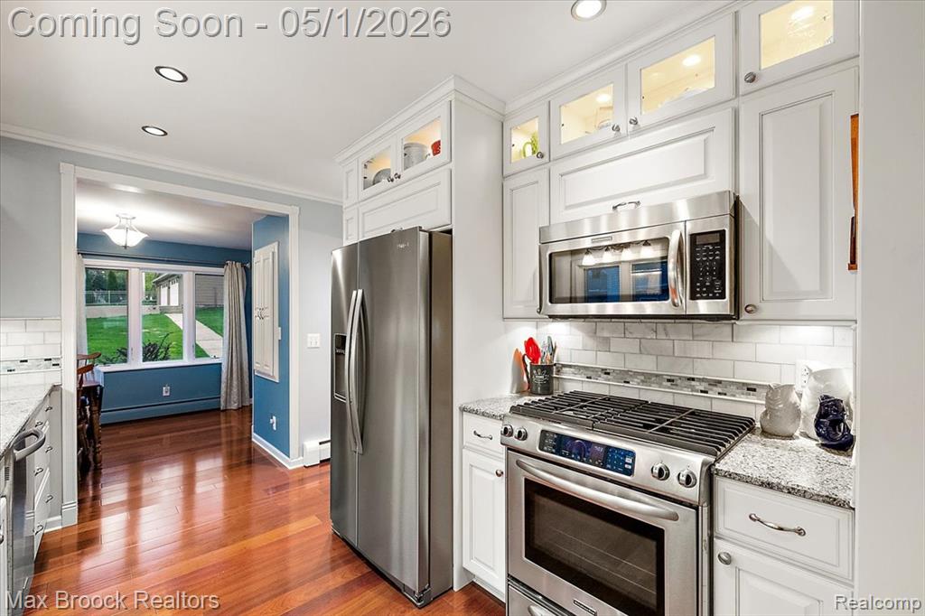 3650 Covert Road, Waterford, MI 48328 — Photo 8