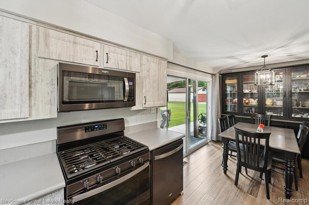 4098 Sam Snead Drive, Flint, MI 48506 — Photo 13