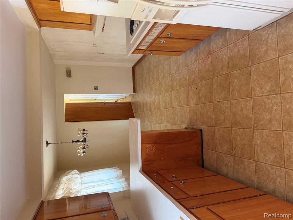 3349 Charmwood Drive, Port Huron, MI 48060 — Photo 10