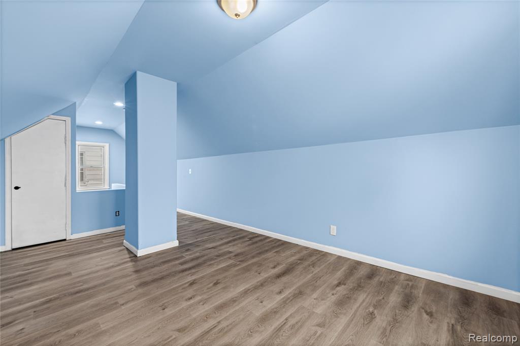 20290 Bradford Street, Detroit, MI 48205 — Photo 19