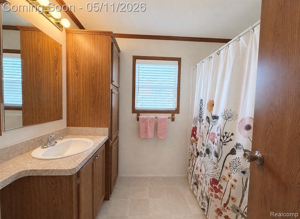 118 Terri, Dearborn Heights, MI 48127 — Photo 8