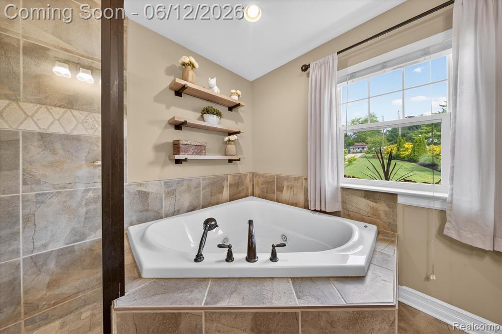 4628 Clinton Drive, Clarkston, MI — Photo 32