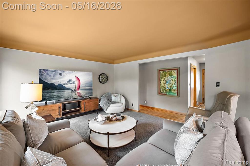 16933 Lauderdale Avenue, Beverly Hills, MI 48025 — Photo 9