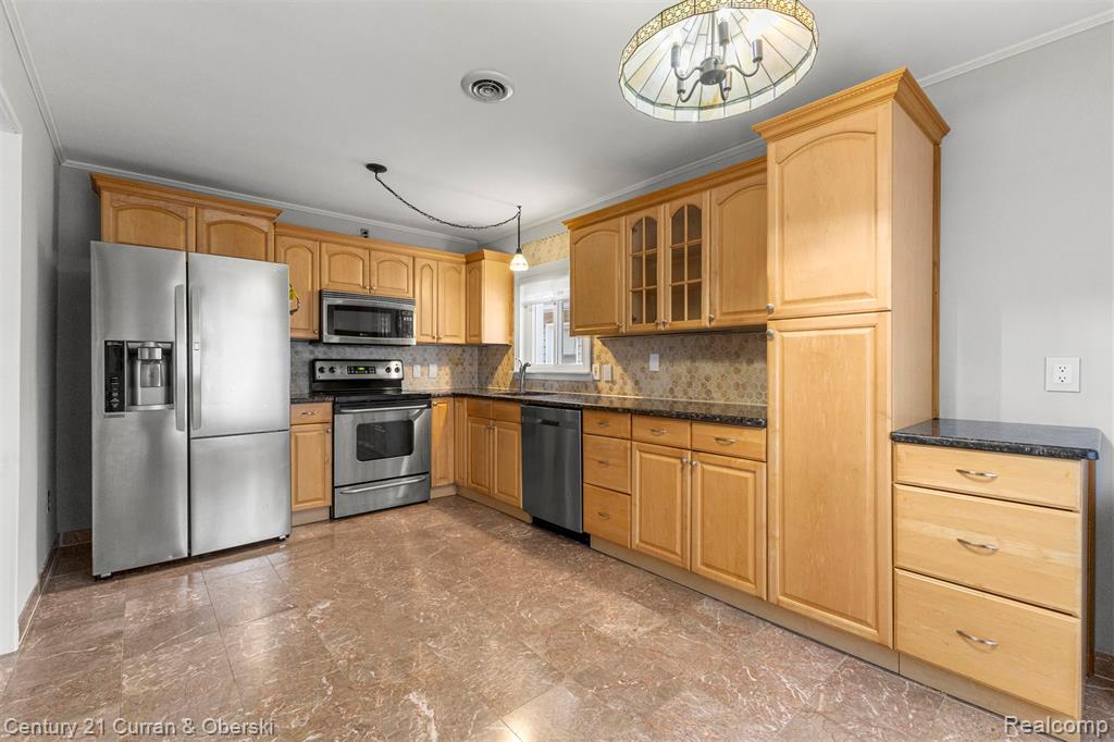 7260 Fenton Street, Dearborn Heights, MI 48127 — Photo 6