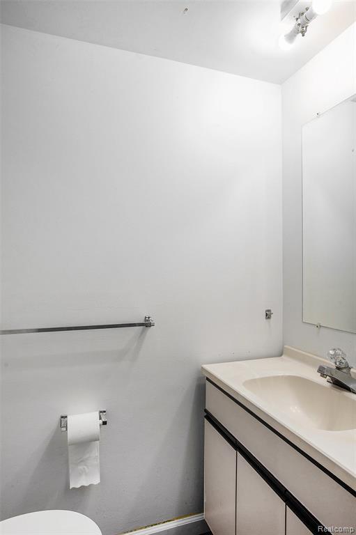 739 Kirts Boulevard, Troy, MI 48084 — Photo 22