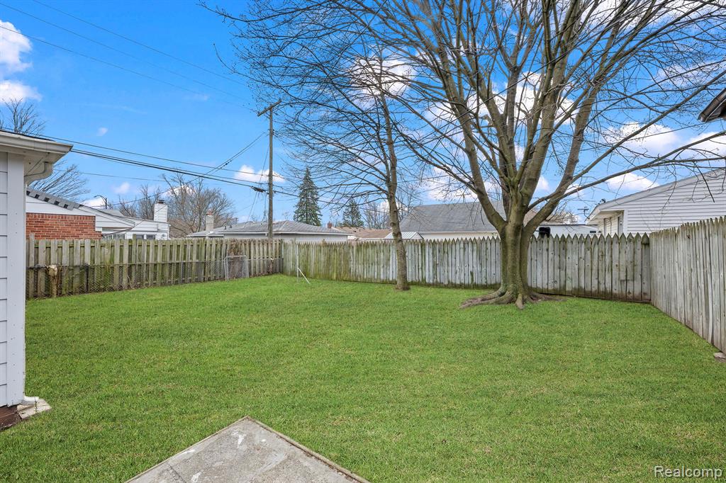 1009 BUICK Avenue, Ypsilanti, MI 48198 — Photo 25
