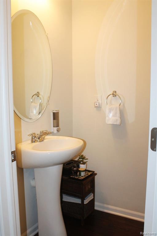 860 Backshore Drive, Canton, MI 48187 — Photo 37