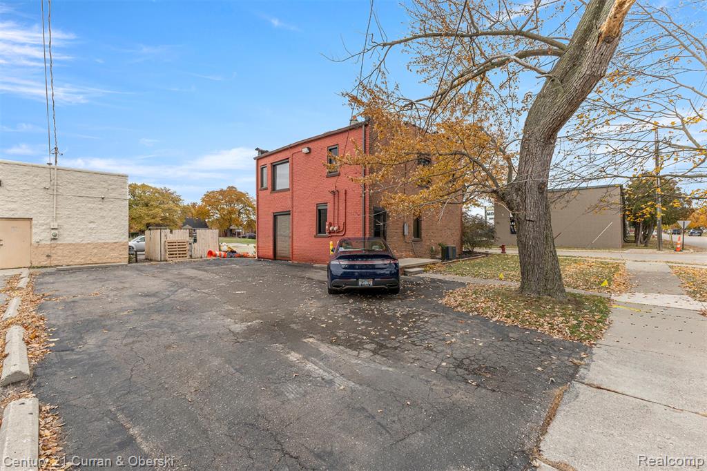 6336 Fox Avenue, Allen Park, MI 48101 — Photo 35
