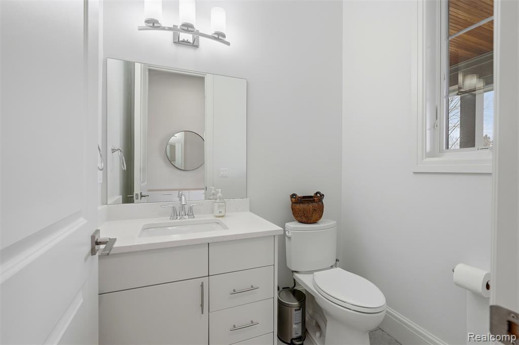 345 Dalebrook Lane, Bloomfield Hills, MI 48301 — Photo 29