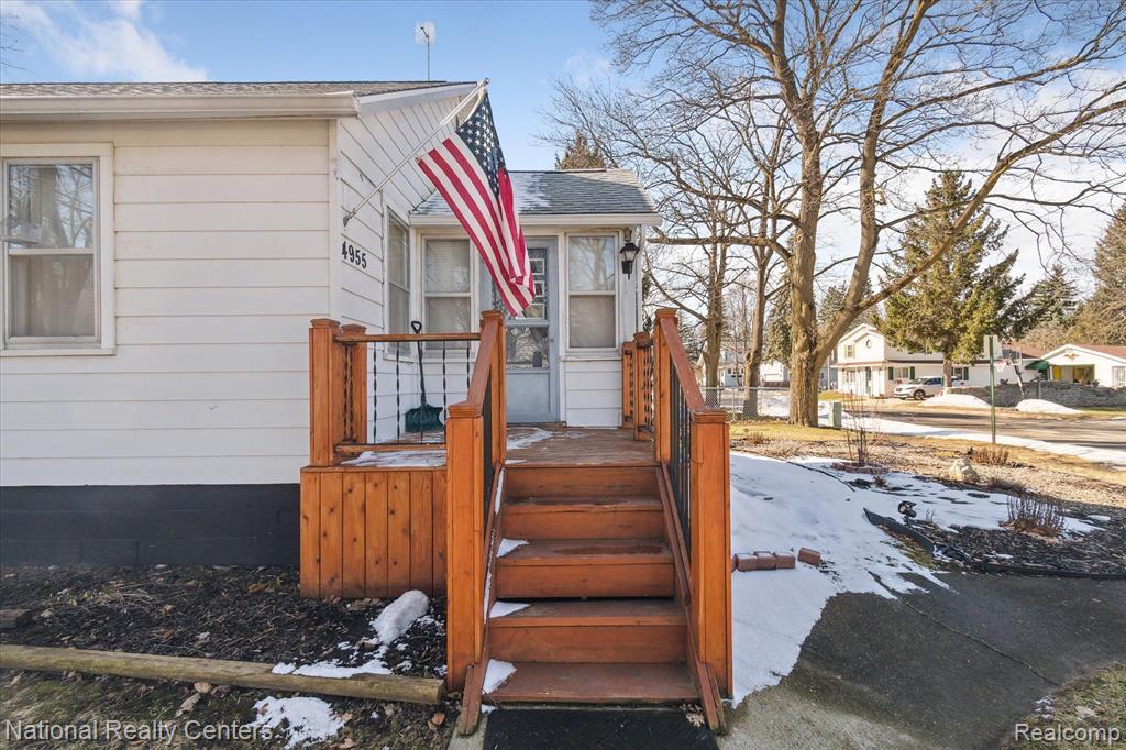 4955 WEBER Street, MI — Photo 5