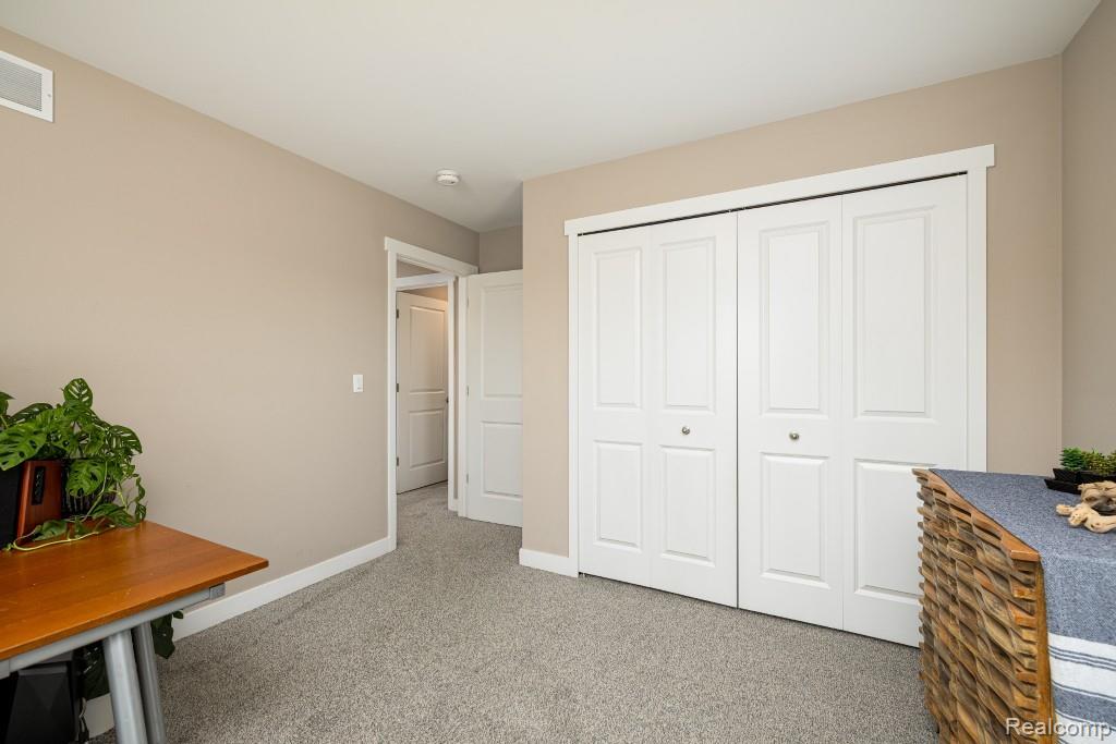 9261 Regency Boulevard, Pinckney, MI 48169 — Photo 26