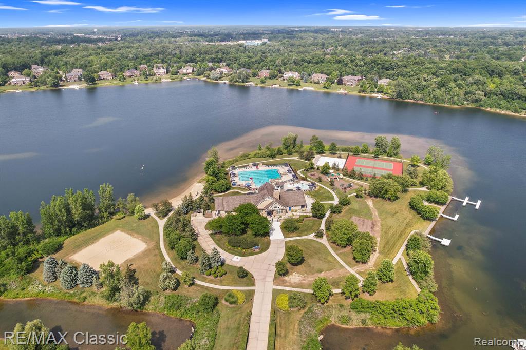 50757 CALVERT ISLE Drive, Novi, MI — Photo 83