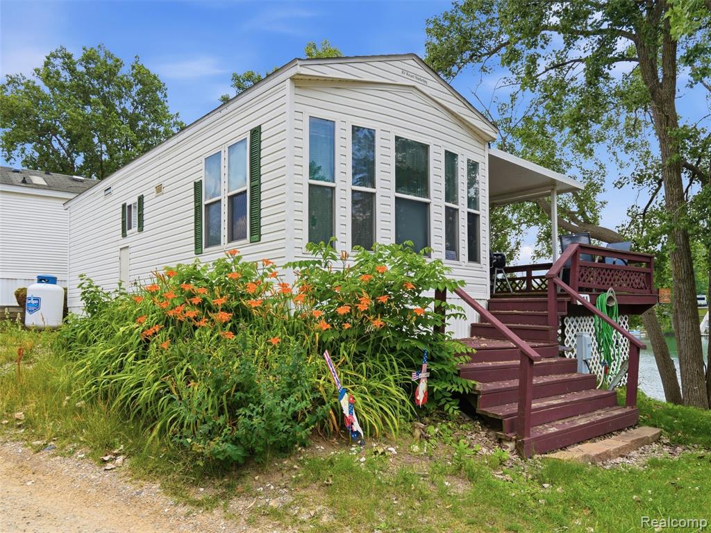 10001 Goodall Road, 328, Durand, MI 48429