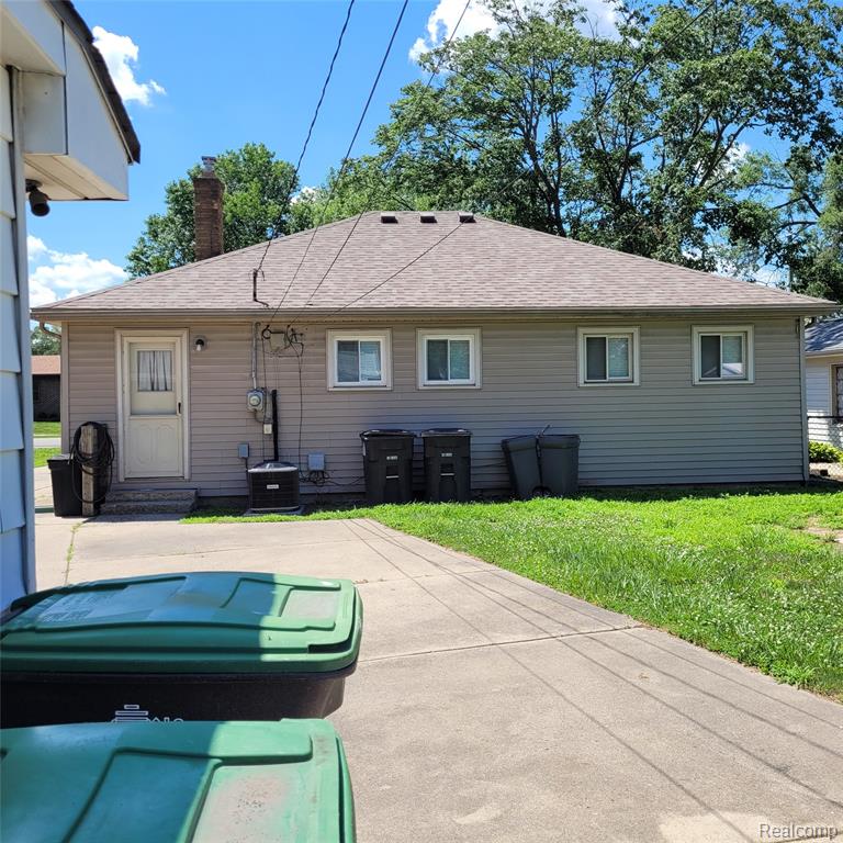 5863 Westpoint Street, Taylor, MI 48180 — Photo 3