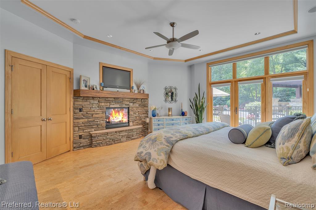 12196 Woodline Drive, Fenton, MI 48430 — Photo 41