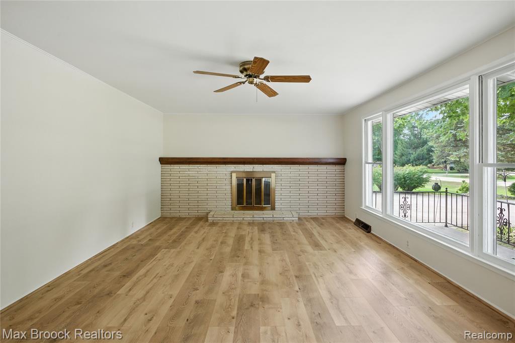 3084 E Hillcrest Drive, Clyde, MI 48049 — Photo 4