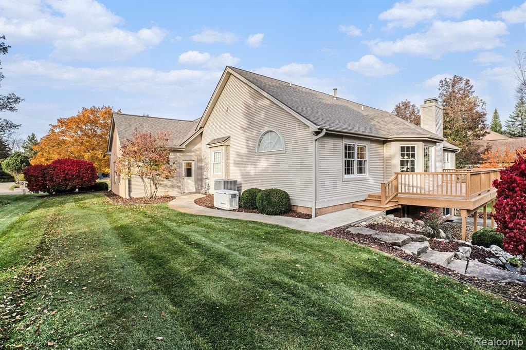 4019 Pine Ridge Court, Fenton, MI 48430 — Photo 38