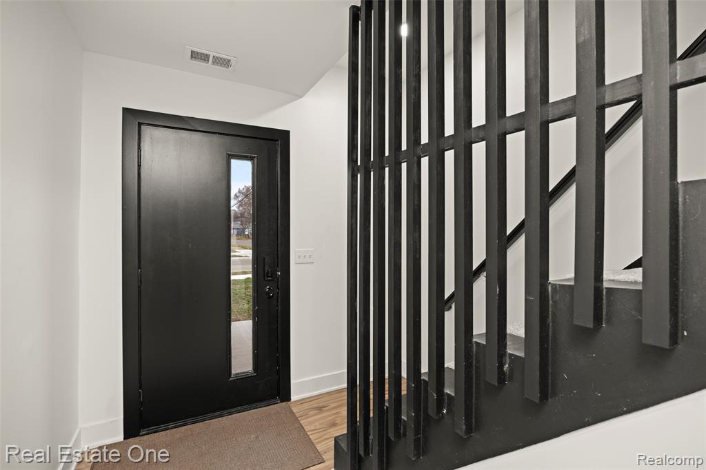 1705 E Meyers Avenue, Hazel Park, MI 48030 — Photo 10