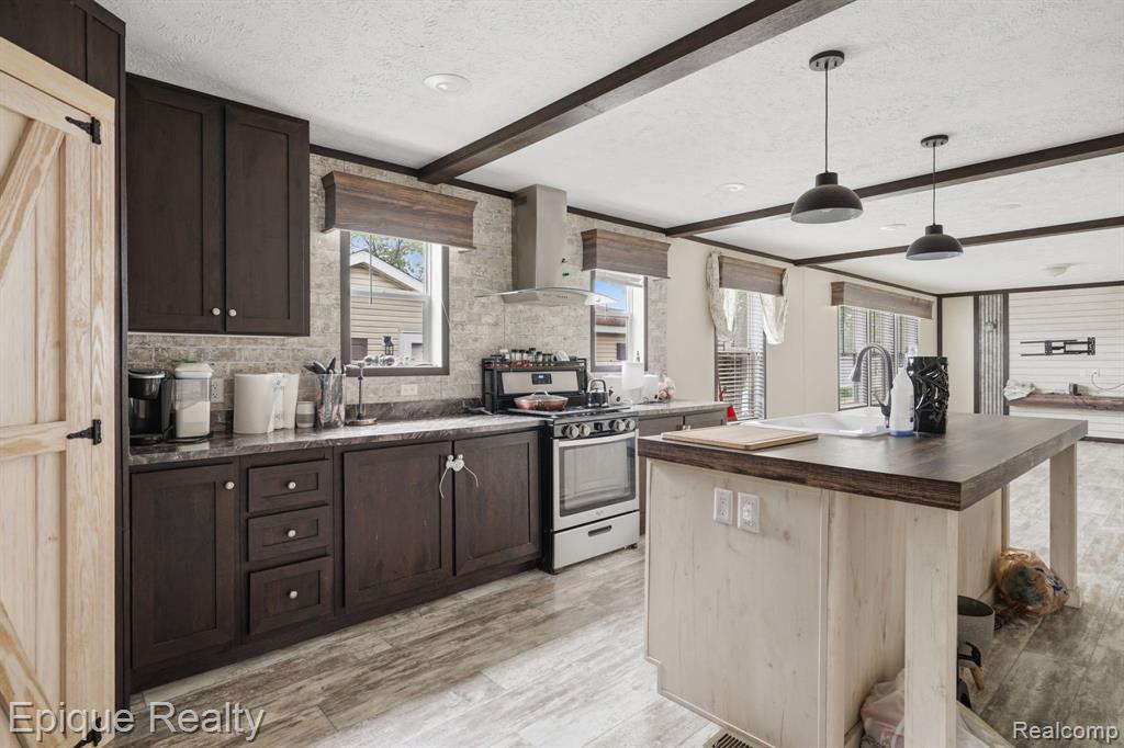 17107 Detroiter, Davisburg, MI 48350 — Photo 12