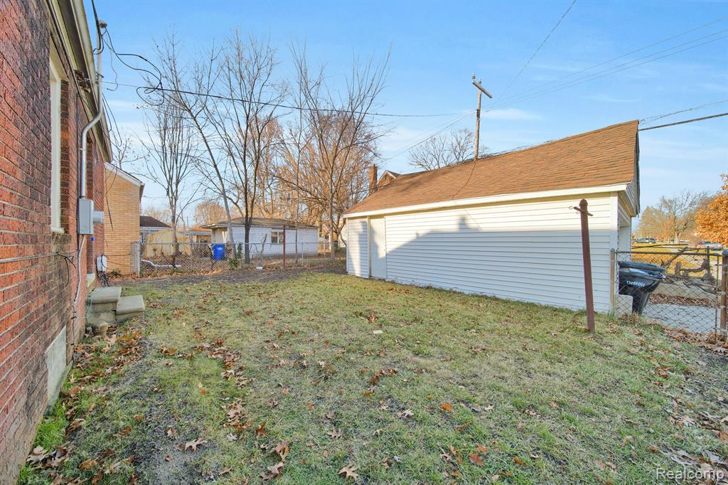 8550 W OUTER Drive, Detroit, MI 48219 — Photo 24