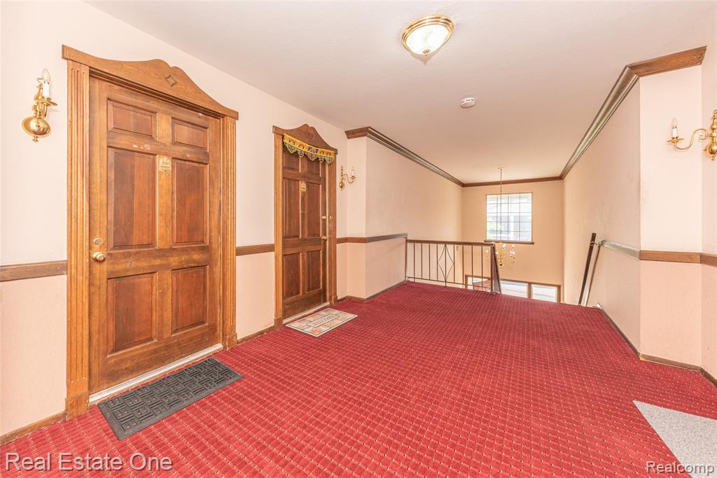 27630 W Echo Valley, 221, Farmington Hills, MI 48334 — Photo 8